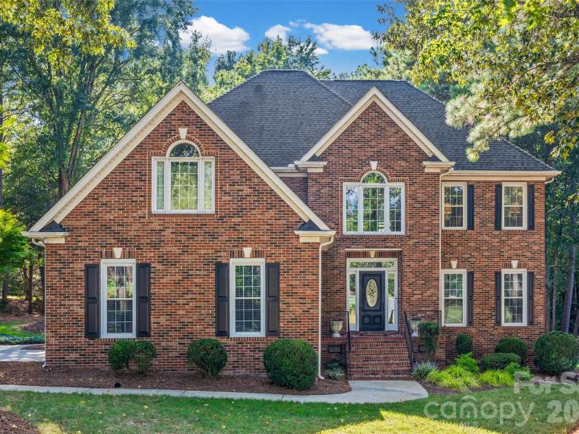 2963 Eppington South Drive, Fort Mill, SC 29708.  MLS# CAR4424192, YatesRealty ID 52988. 