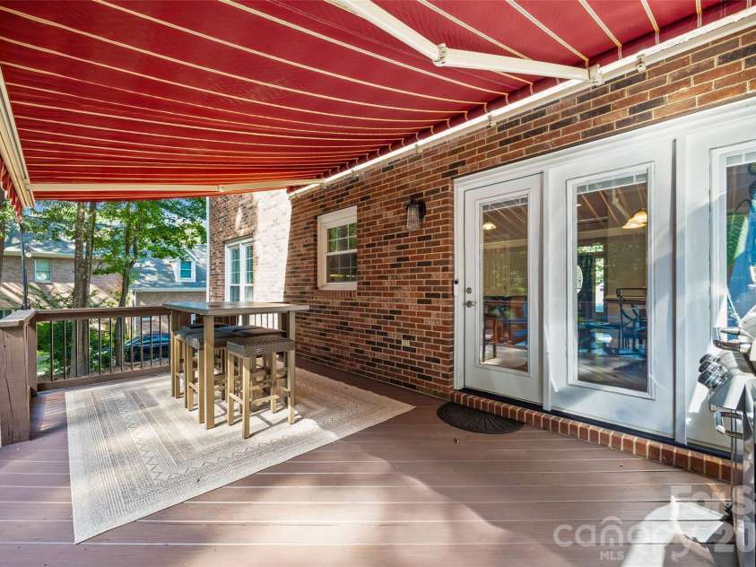 2963 Eppington South Drive, Fort Mill, SC 29708.  MLS# CAR4424192, YatesRealty ID 52988. 