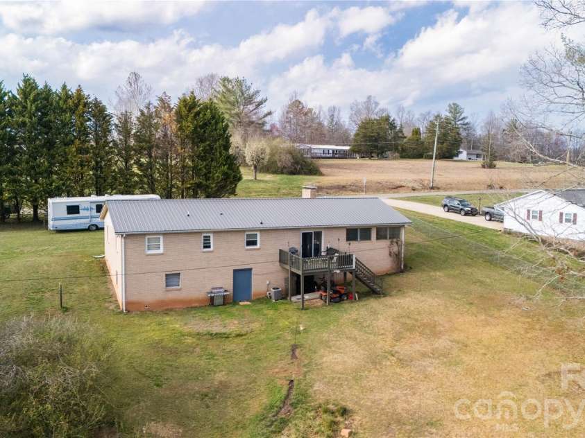 4636 Oak Hill School Road, Lenoir, NC 28645.  MLS# CAR4354860, YatesRealty ID 5299. 