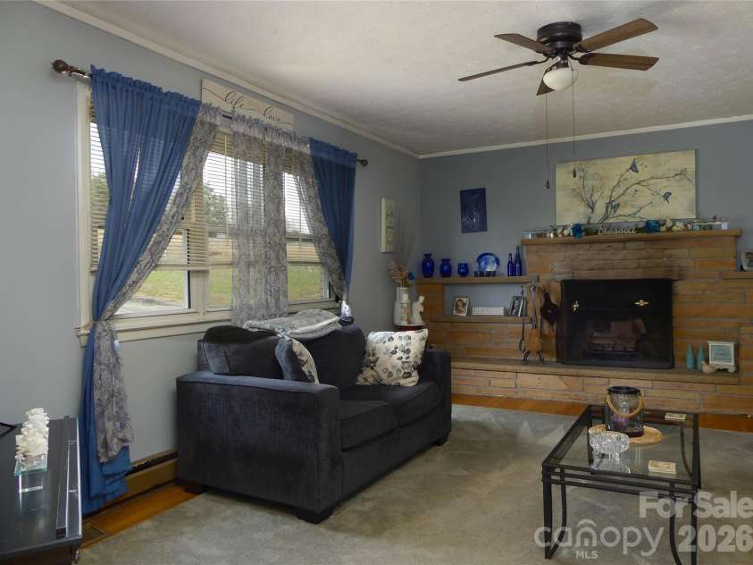 4636 Oak Hill School Road, Lenoir, NC 28645.  MLS# CAR4354860, YatesRealty ID 5299. 