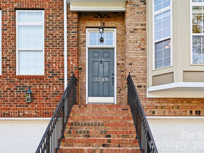 3349 Luke Crossing Drive, Charlotte, NC 28226.  MLS# CAR4423578, YatesRealty ID 52991. 