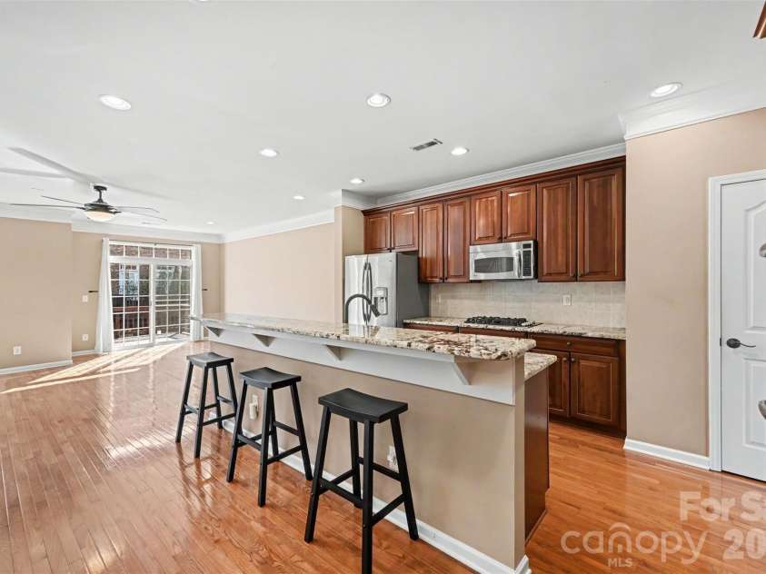 3349 Luke Crossing Drive, Charlotte, NC 28226.  MLS# CAR4423578, YatesRealty ID 52991. 