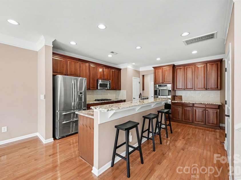 3349 Luke Crossing Drive, Charlotte, NC 28226.  MLS# CAR4423578, YatesRealty ID 52991. 