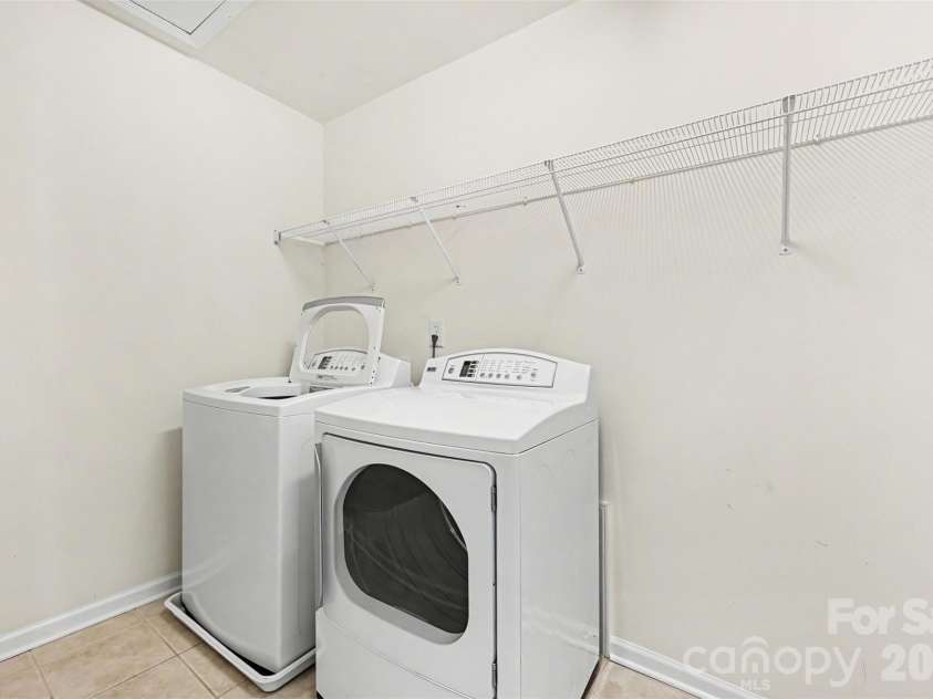 3349 Luke Crossing Drive, Charlotte, NC 28226.  MLS# CAR4423578, YatesRealty ID 52991. 