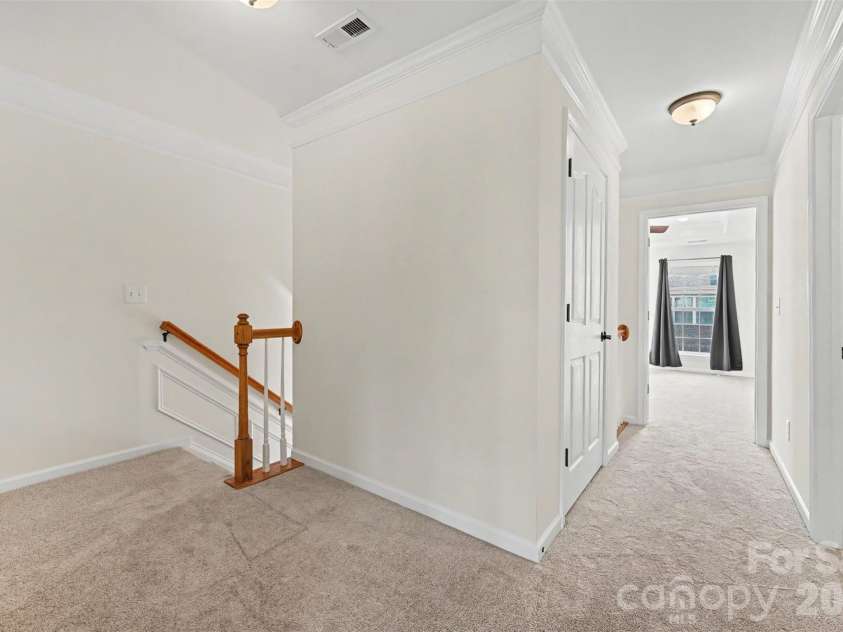 3349 Luke Crossing Drive, Charlotte, NC 28226.  MLS# CAR4423578, YatesRealty ID 52991. 