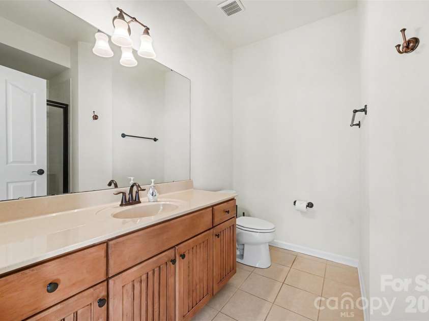 3349 Luke Crossing Drive, Charlotte, NC 28226.  MLS# CAR4423578, YatesRealty ID 52991. 