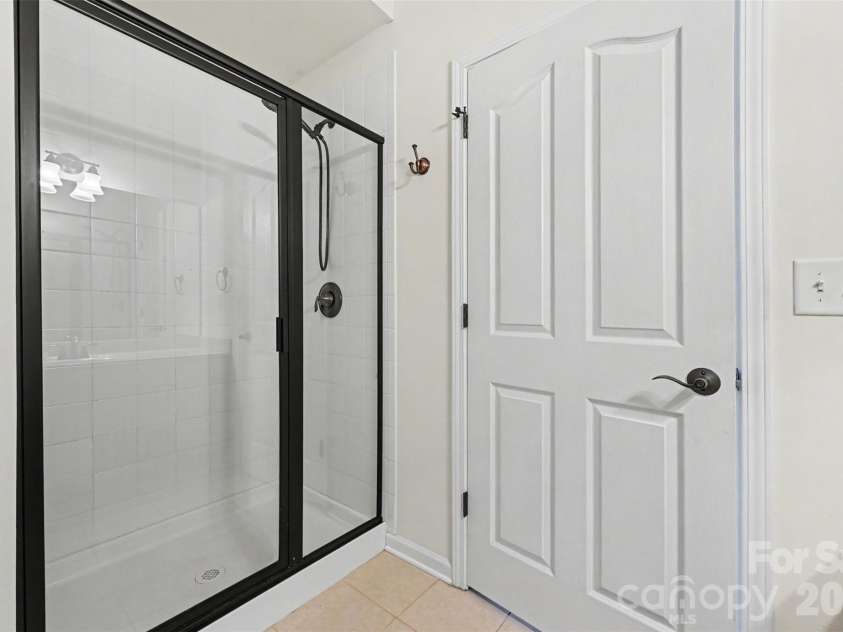 3349 Luke Crossing Drive, Charlotte, NC 28226.  MLS# CAR4423578, YatesRealty ID 52991. 