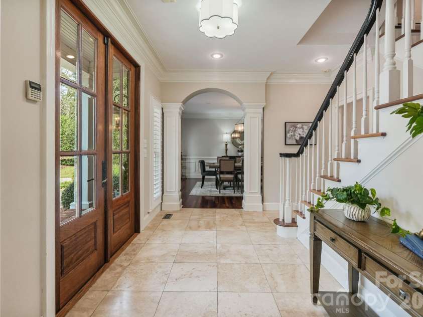 815 36TH Avenue Place, Hickory, NC 28601.  MLS# CAR4422557, YatesRealty ID 52993. 