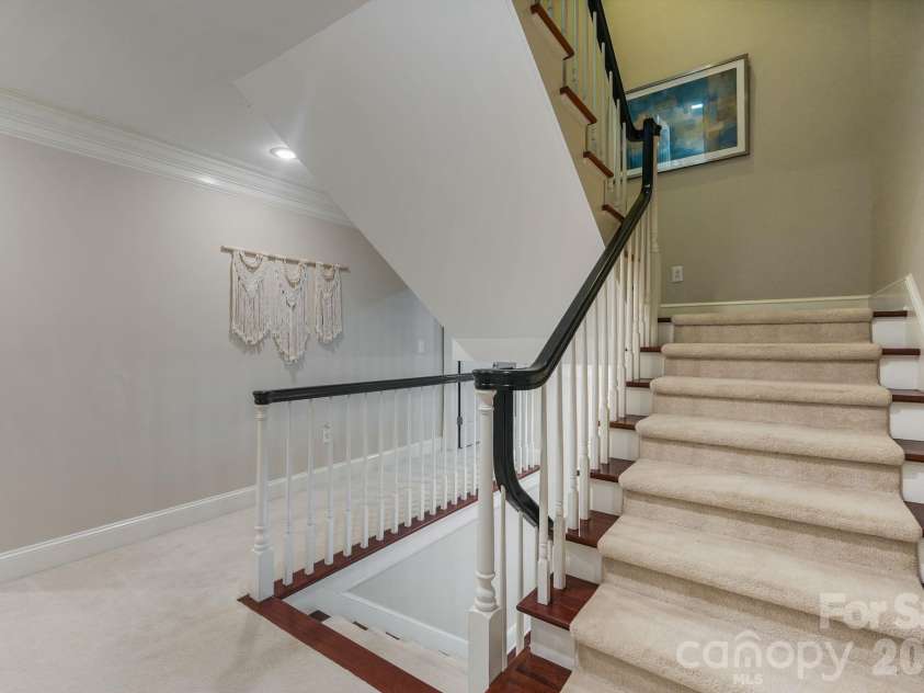 815 36TH Avenue Place, Hickory, NC 28601.  MLS# CAR4422557, YatesRealty ID 52993. 