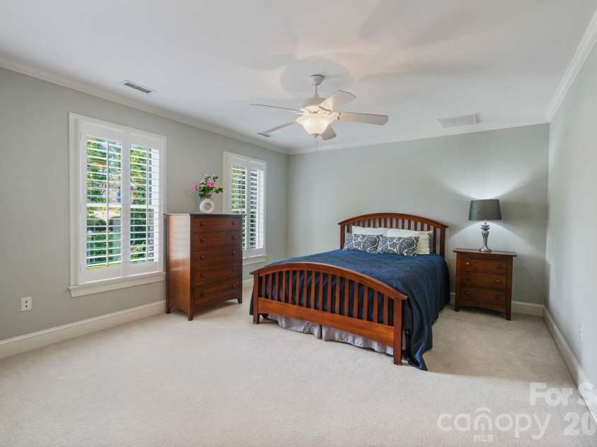 815 36TH Avenue Place, Hickory, NC 28601.  MLS# CAR4422557, YatesRealty ID 52993. 