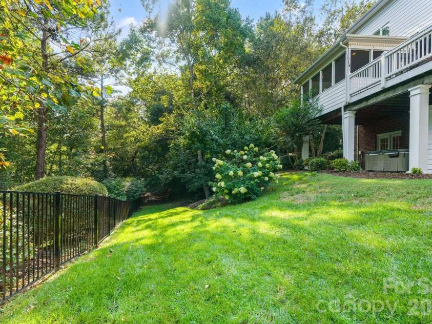 815 36TH Avenue Place, Hickory, NC 28601.  MLS# CAR4422557, YatesRealty ID 52993. 