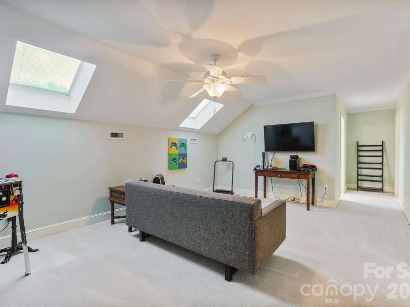815 36TH Avenue Place, Hickory, NC 28601.  MLS# CAR4422557, YatesRealty ID 52993. Bonus room third floor