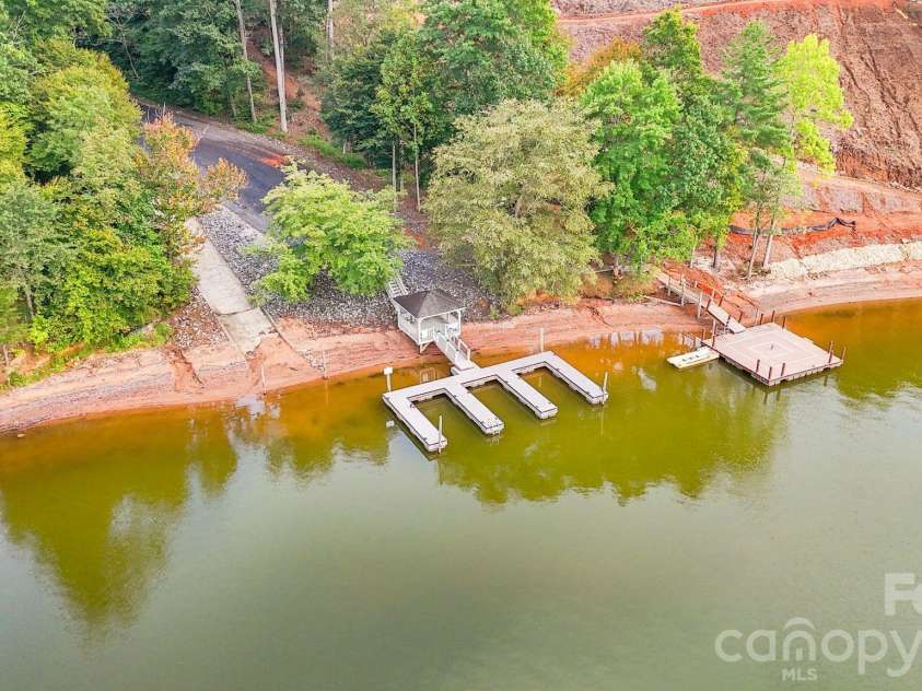 815 36TH Avenue Place, Hickory, NC 28601.  MLS# CAR4422557, YatesRealty ID 52993. Community Access