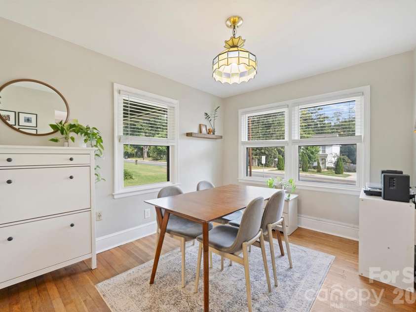 2816 Shamrock Drive, Charlotte, NC 28205.  MLS# CAR4422671, YatesRealty ID 52994. 