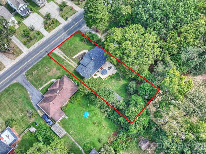 2816 Shamrock Drive, Charlotte, NC 28205.  MLS# CAR4422671, YatesRealty ID 52994. Aerial view
