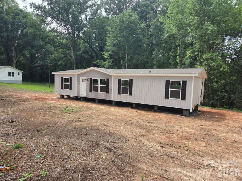 514 Summerow Road, Stanley, NC 28164.  MLS# CAR4421598, YatesRealty ID 52997. 