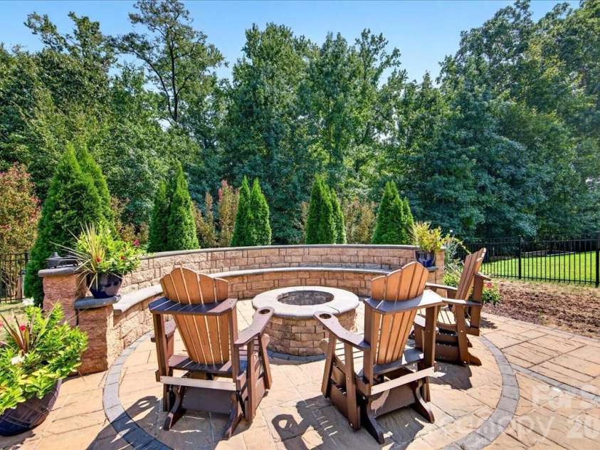 2518 Logan Caroline Lane, Monroe, NC 28110.  MLS# CAR4421661, YatesRealty ID 52998. 
