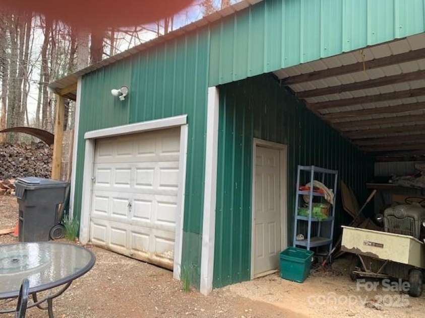 101 LAKEMONT Drive, Flat Rock, NC 28731.  MLS# CAR4246456, YatesRealty ID 53. 