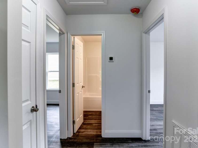 261 Quinn Hill Lane, Mars Hill, NC 28754.  MLS# CAR4106169, YatesRealty ID 530. 