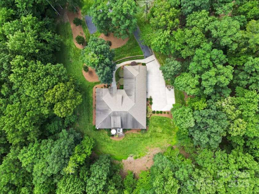 562 Rocky Cove Lane, Denton, NC 27239.  MLS# CAR4311817, YatesRealty ID 530. 