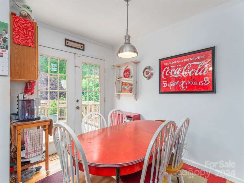 10946 Rush Fork Road, Clyde, NC 28721.  MLS# CAR4150751, YatesRealty ID 5300. 