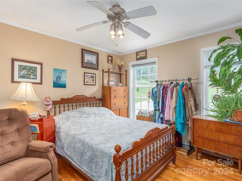 10946 Rush Fork Road, Clyde, NC 28721.  MLS# CAR4150751, YatesRealty ID 5300. 