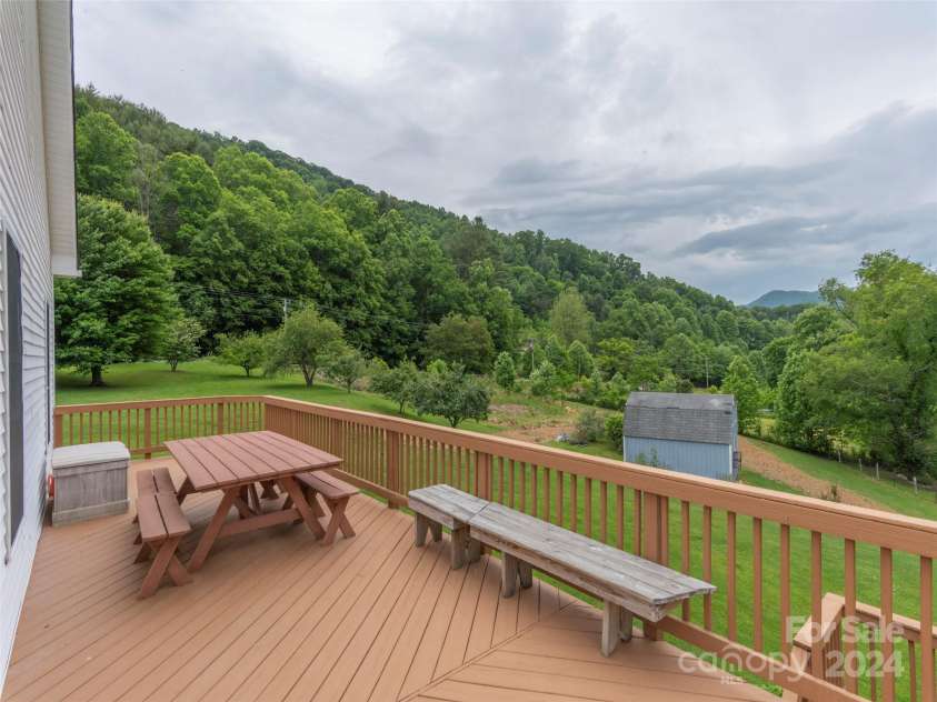 10946 Rush Fork Road, Clyde, NC 28721.  MLS# CAR4150751, YatesRealty ID 5300. 