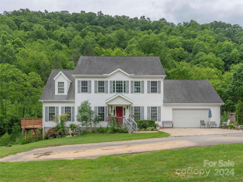 10946 Rush Fork Road, Clyde, NC 28721.  MLS# CAR4150751, YatesRealty ID 5300. 