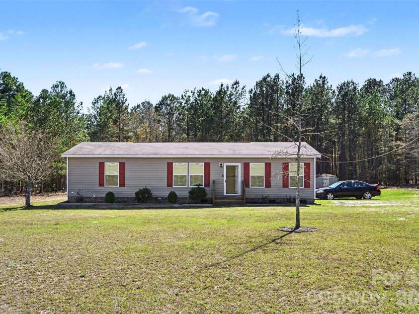 7836 Taxahaw Road, Kershaw, SC 29067.  MLS# CAR4359642, YatesRealty ID 5300. 