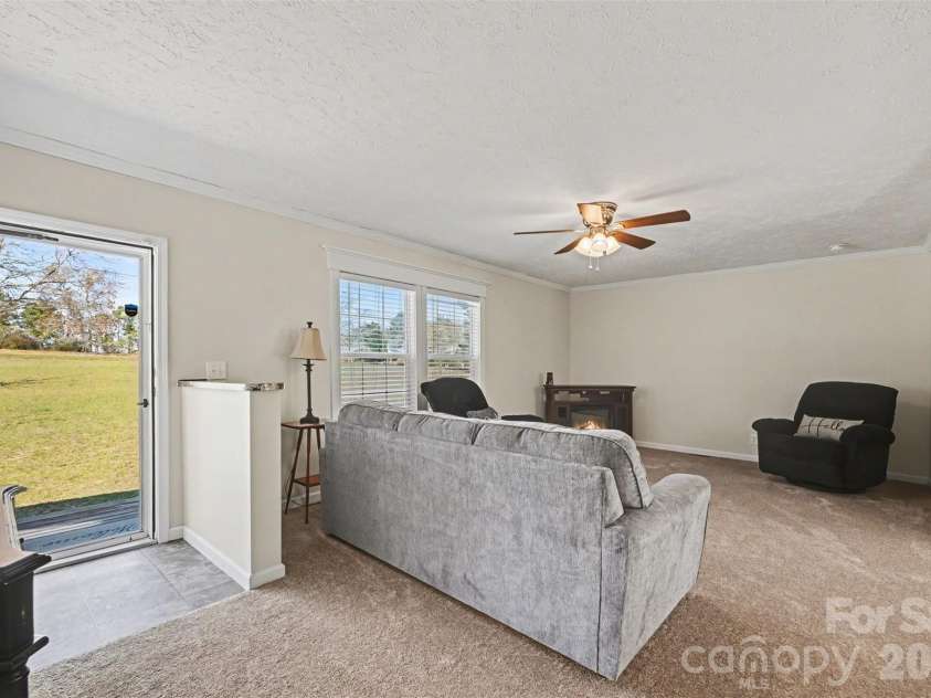7836 Taxahaw Road, Kershaw, SC 29067.  MLS# CAR4359642, YatesRealty ID 5300. 