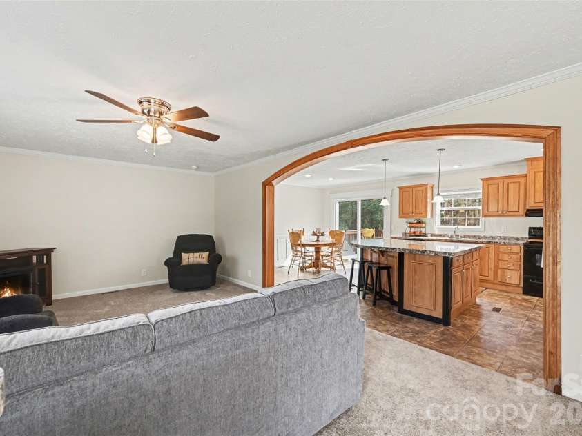 7836 Taxahaw Road, Kershaw, SC 29067.  MLS# CAR4359642, YatesRealty ID 5300. 