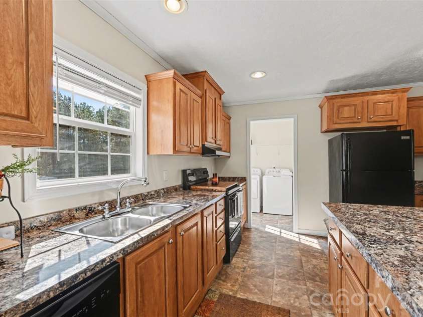 7836 Taxahaw Road, Kershaw, SC 29067.  MLS# CAR4359642, YatesRealty ID 5300. 
