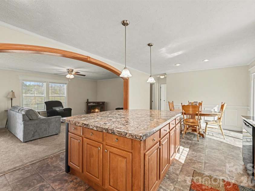 7836 Taxahaw Road, Kershaw, SC 29067.  MLS# CAR4359642, YatesRealty ID 5300. 