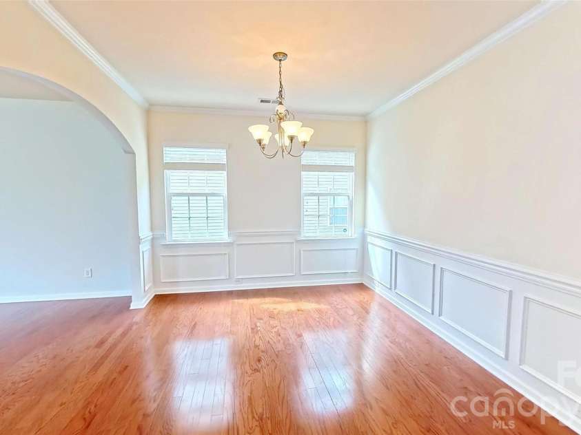 5918 Kelyn Hills Drive, Charlotte, NC 28278.  MLS# CAR4420325, YatesRealty ID 53001. 