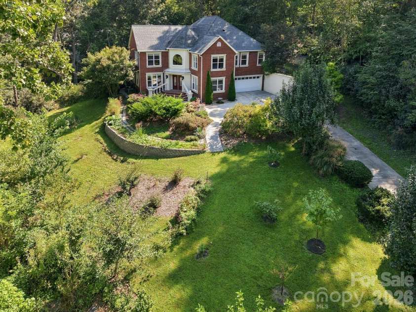 6 Kit Court, Fletcher, NC 28732.  MLS# CAR4421367, YatesRealty ID 53002. 
