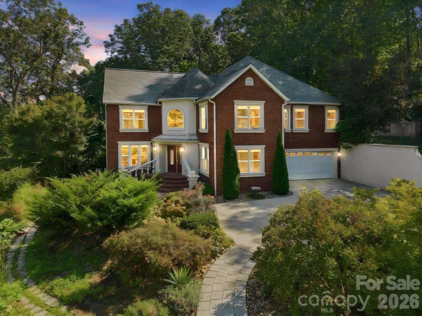 6 Kit Court, Fletcher, NC 28732.  MLS# CAR4421367, YatesRealty ID 53002. 
