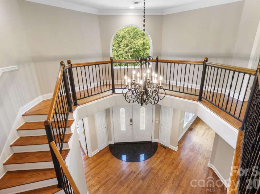 6 Kit Court, Fletcher, NC 28732.  MLS# CAR4421367, YatesRealty ID 53002. Second floor balcony