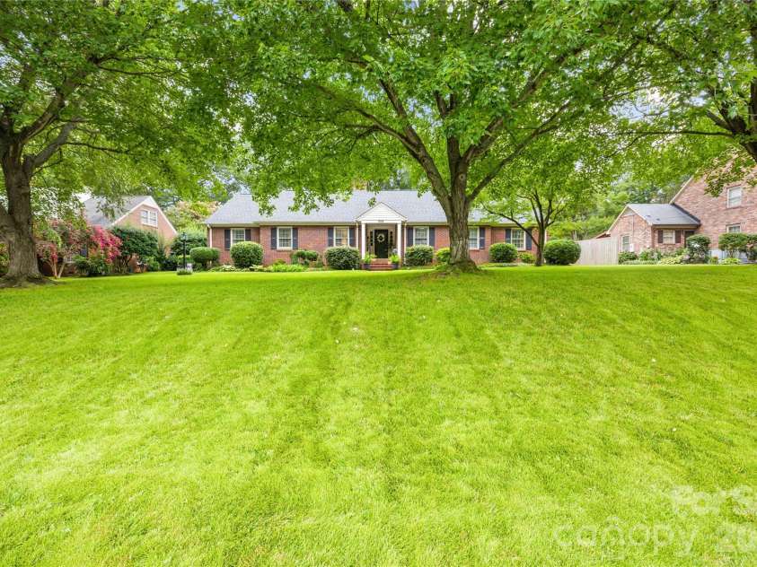 944 Churchill Drive, Gastonia, NC 28054.  MLS# CAR4419018, YatesRealty ID 53003. 