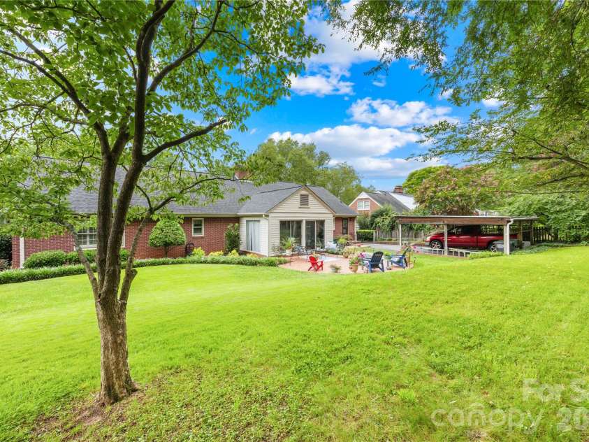 944 Churchill Drive, Gastonia, NC 28054.  MLS# CAR4419018, YatesRealty ID 53003. 