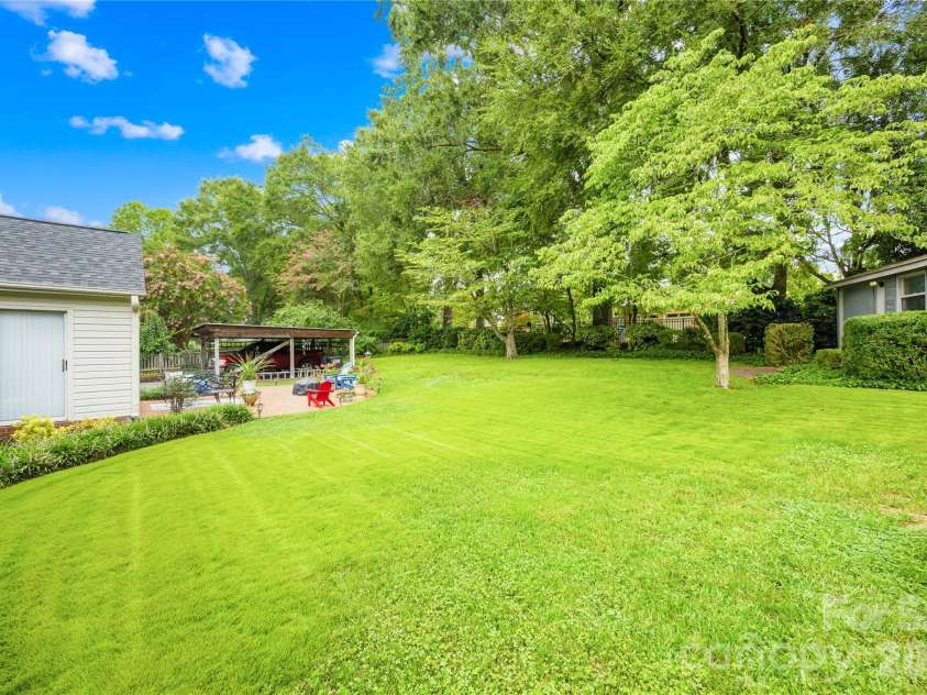 944 Churchill Drive, Gastonia, NC 28054.  MLS# CAR4419018, YatesRealty ID 53003. 