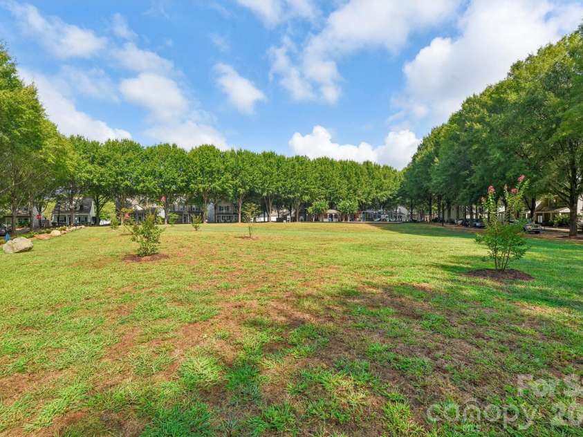 12414 Stone Garden Drive, Huntersville, NC 28078.  MLS# CAR4419377, YatesRealty ID 53005. Common Space