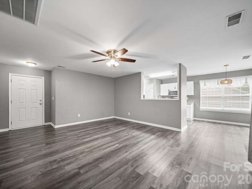 1405 Spring View Court, Rock Hill, SC 29732.  MLS# CAR4427974, YatesRealty ID 53009. 