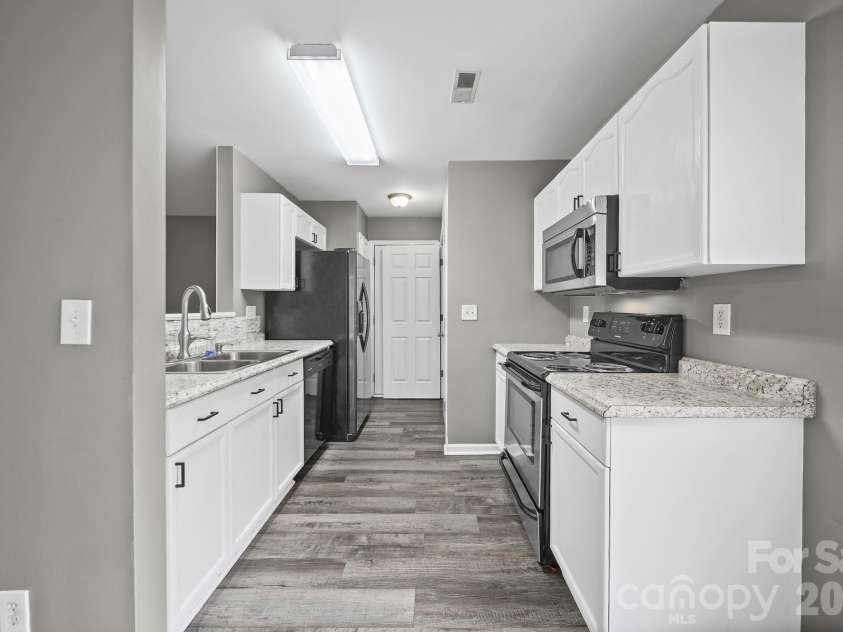 1405 Spring View Court, Rock Hill, SC 29732.  MLS# CAR4427974, YatesRealty ID 53009. 