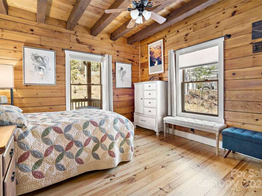 224 Fern Way, Black Mountain, NC 28711.  MLS# CAR4234387, YatesRealty ID 5301. 