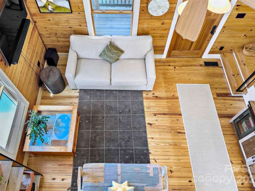 224 Fern Way, Black Mountain, NC 28711.  MLS# CAR4234387, YatesRealty ID 5301. 