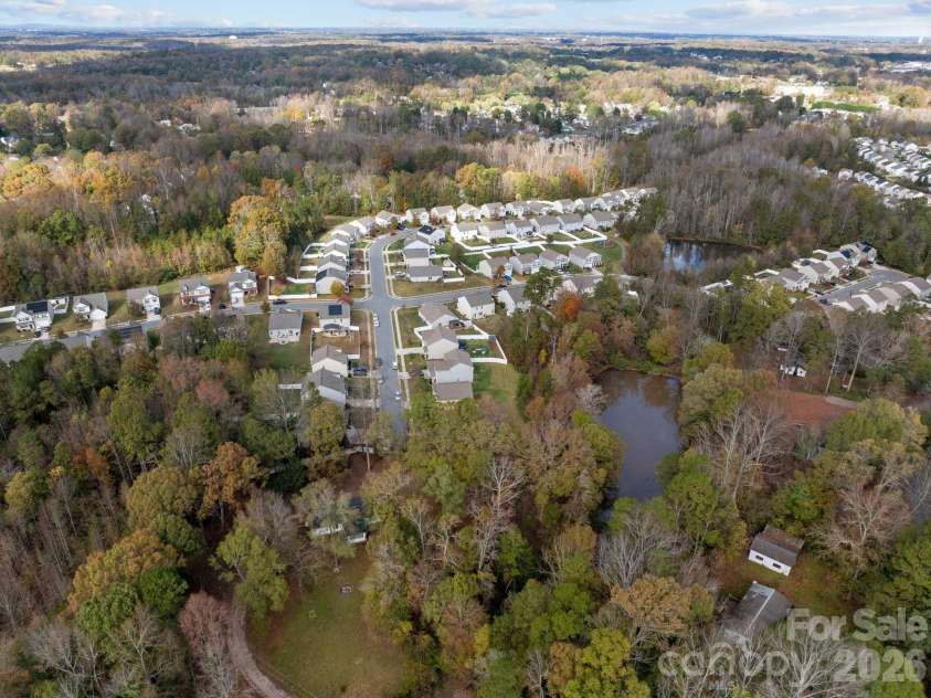 4642 Mcclure Road, Charlotte, NC 28216.  MLS# CAR4302578, YatesRealty ID 5301. 