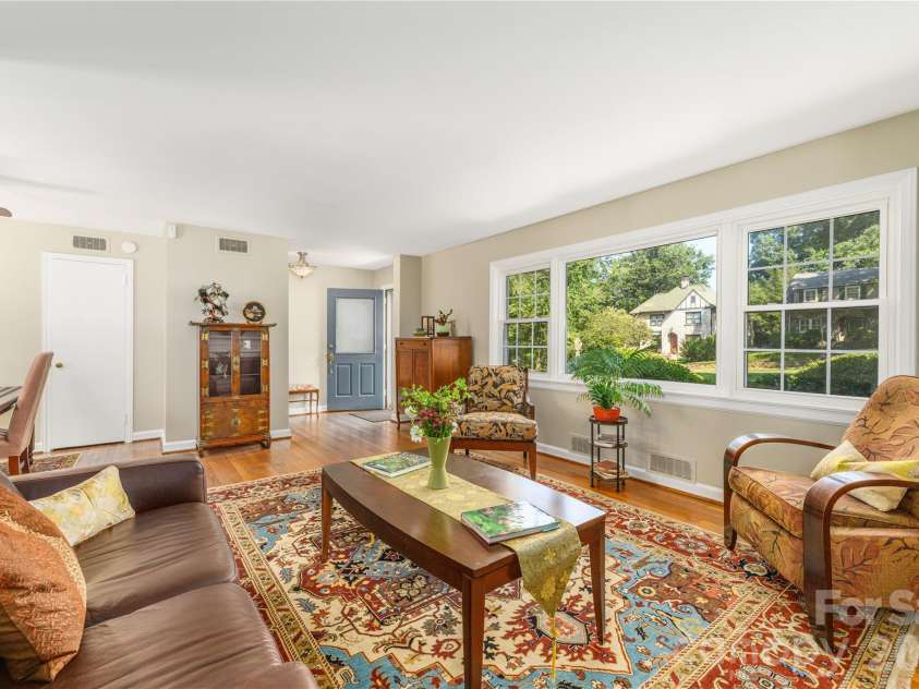 111 Gracelyn Road, Asheville, NC 28804.  MLS# CAR4425992, YatesRealty ID 53011. 
