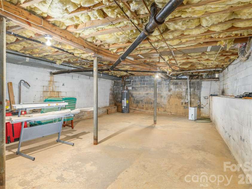 111 Gracelyn Road, Asheville, NC 28804.  MLS# CAR4425992, YatesRealty ID 53011. Walk-in crawl space.