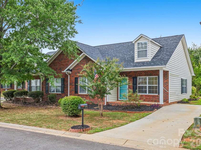 1720 Clemmon Sanders Circle, Rock Hill, SC 29732.  MLS# CAR4424379, YatesRealty ID 53012. Street view