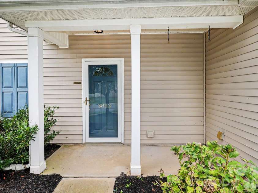 3833 Catawba Creek Drive, Gastonia, NC 28056.  MLS# CAR4427535, YatesRealty ID 53013. 